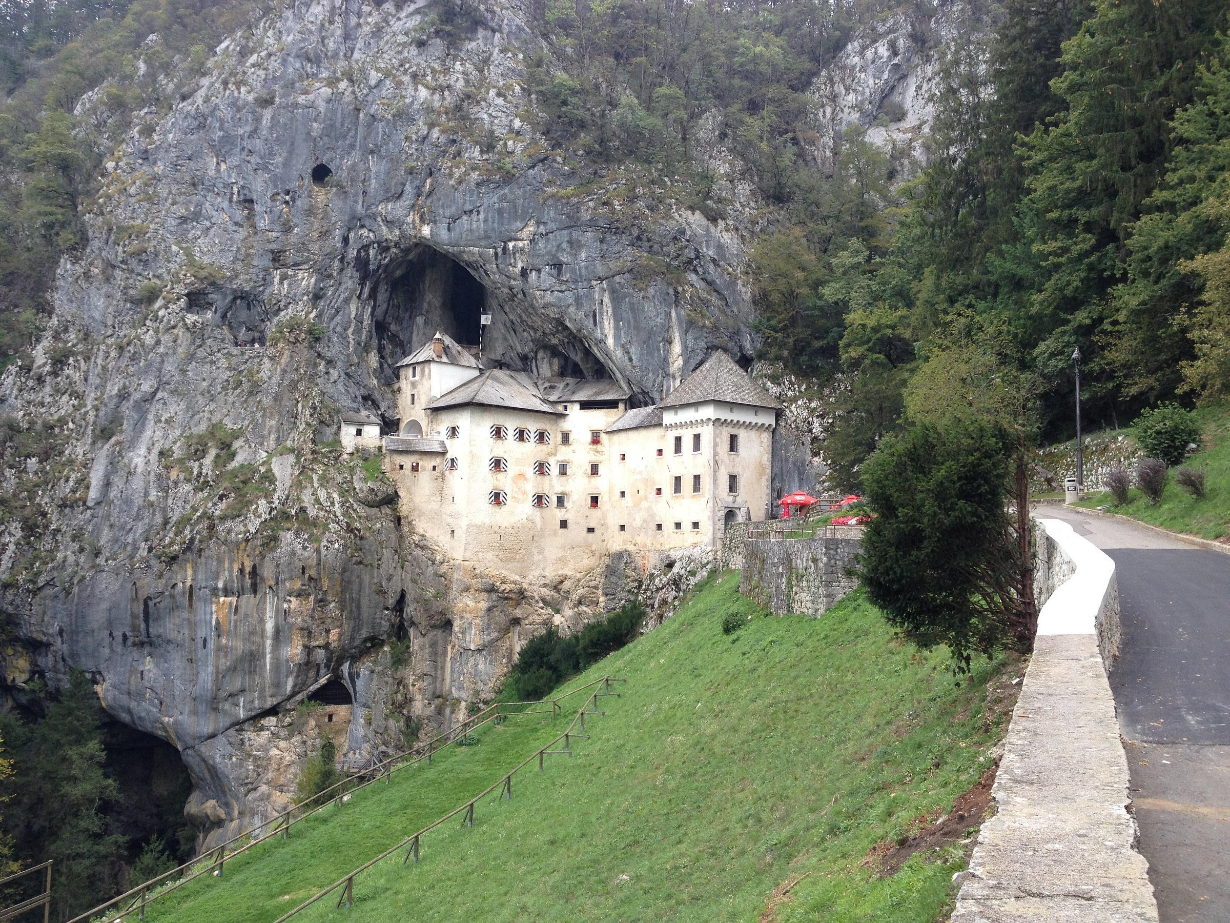 Predjama Castle